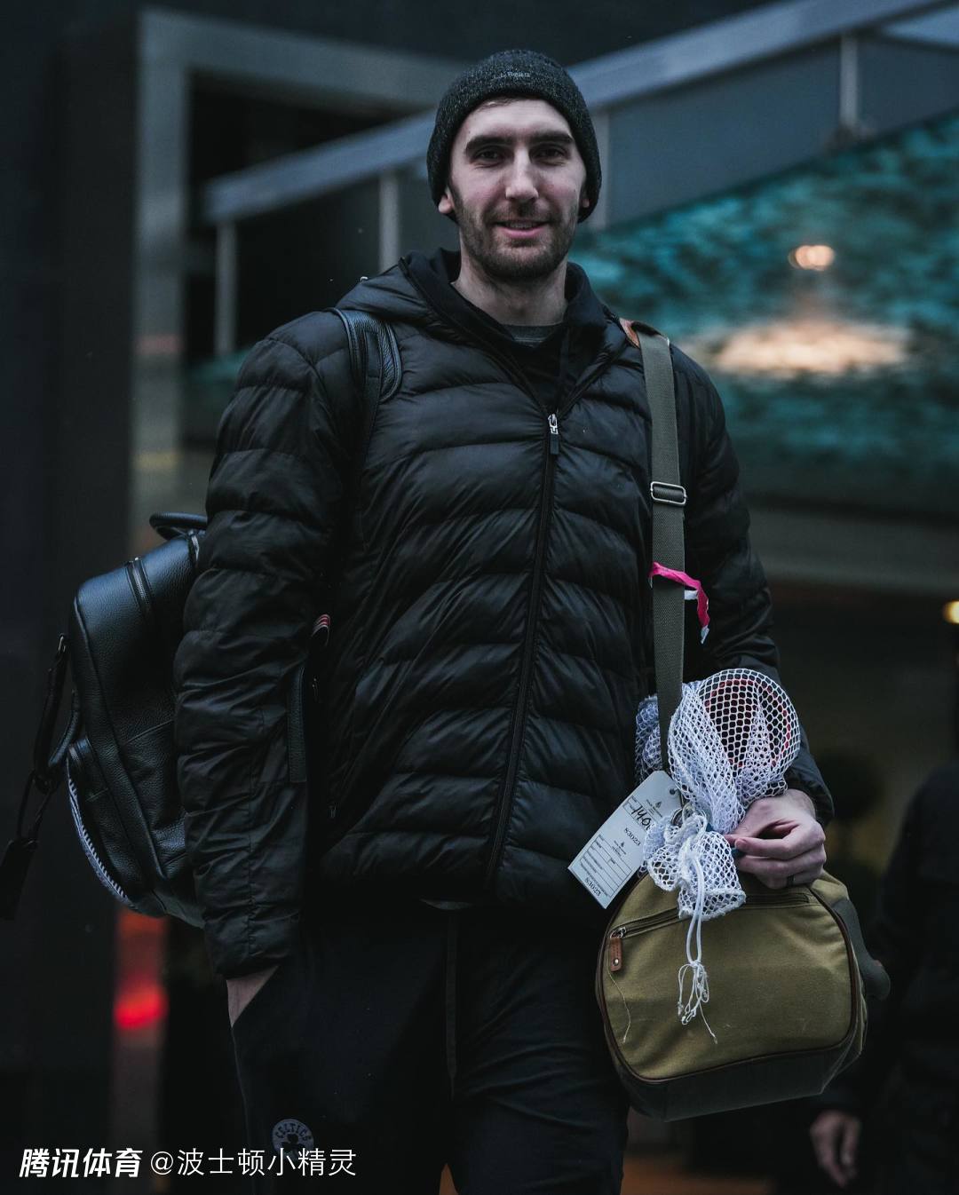 包含猛龙客场力克凯尔特人，取得第二胜的词条