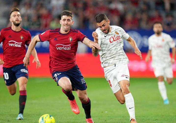 比利亚雷亚尔的苦战：在主场虽努力却无力回天的简单介绍