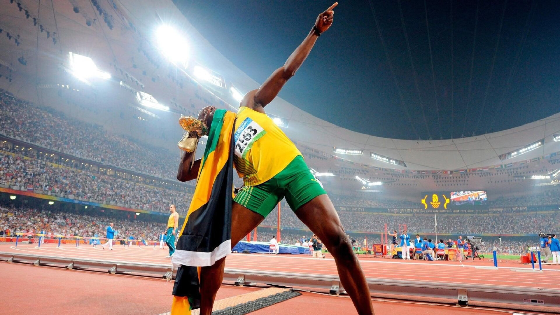 蒂姆连续十场比赛得分超过持续失利，美国队不断突破！观众掌声雷动